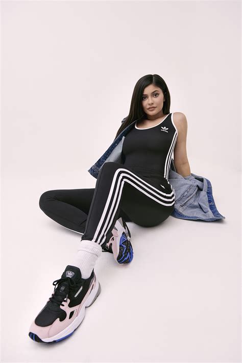 kylie jenner schuhe adidas schwarz|Kylie Jenner Adidas lip kit.